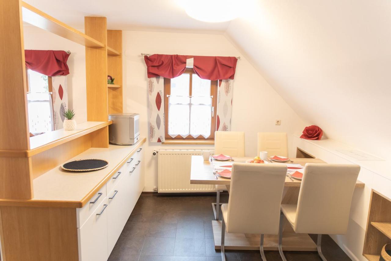Haus Rosy Ferienwohnung สตูเบนเบิร์ก ภายนอก รูปภาพ