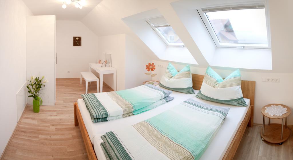 Haus Rosy Ferienwohnung สตูเบนเบิร์ก ภายนอก รูปภาพ