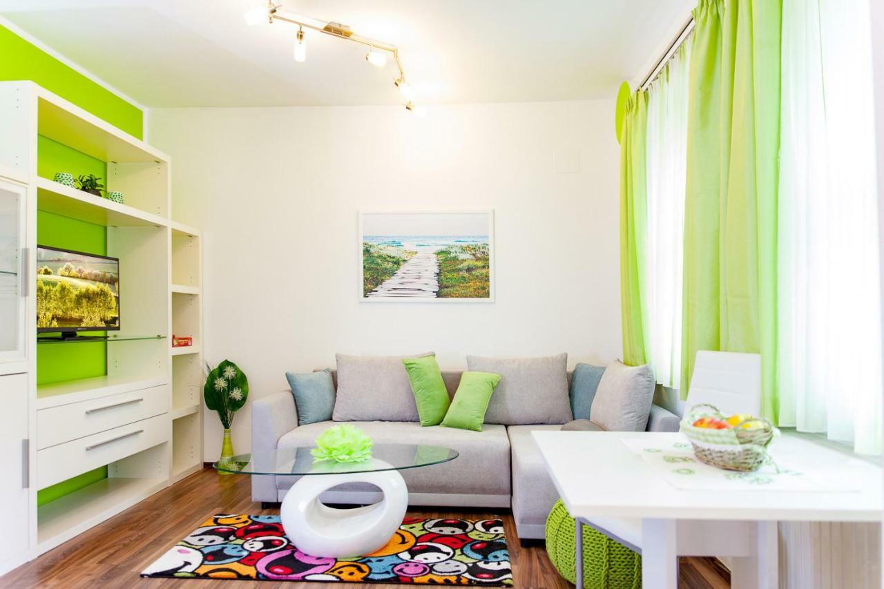 Haus Rosy Ferienwohnung สตูเบนเบิร์ก ภายนอก รูปภาพ